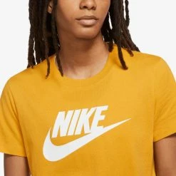 Budget 😉 Nike Sportswear Futura Tee ⭐ -activewear Sales unnamed file 30